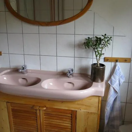 Im Dg, Parkplatz Vorm Haus, Wlan Rosenthal-Bielatal